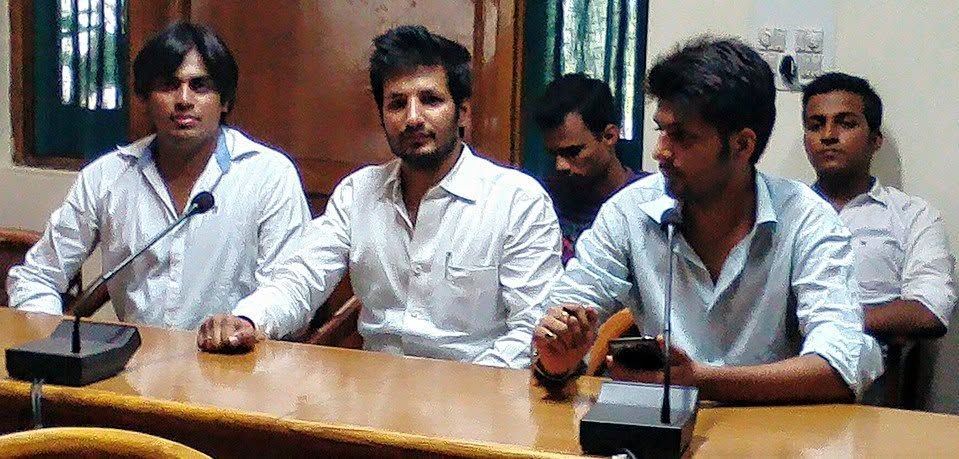 Akash Shukla at a Yuva Sankalpam volunteers' meeting in Kanpur